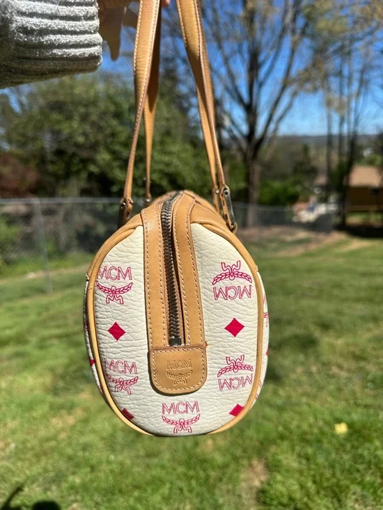 MCM Pink & White Logo-Print Shoulder Bag with Pink Accents with COA - Picture 5 of 17